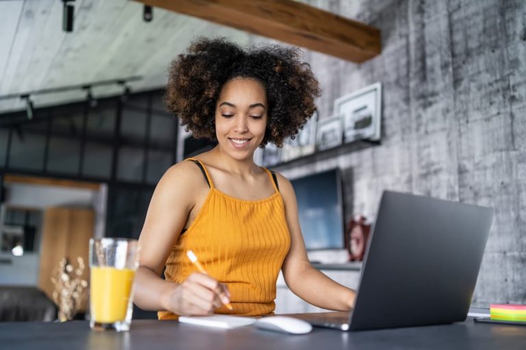 woman-writing